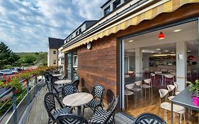 Hostel - Le Mittel